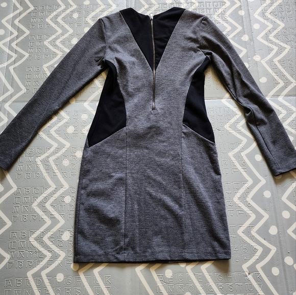 *LOLA Long Sleeve Dress* - Picture 2 of 2